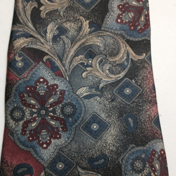 Tailor's Row Finery 2 Ties - Picture 3 of 7